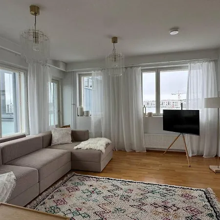 Feel Lapland Penthouse - 2xparking, 3br, Sauna Daire Rovaniemi